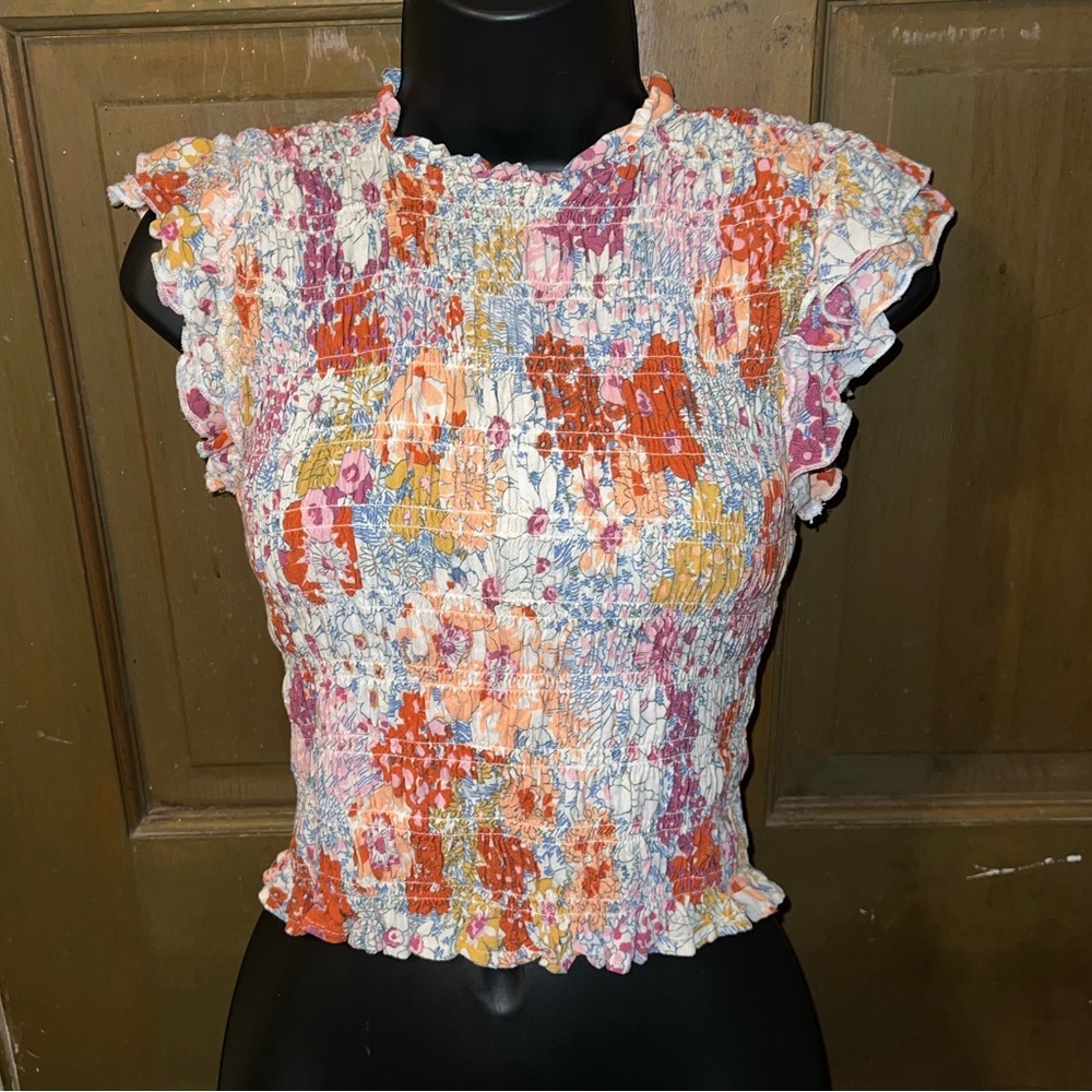 Liberty Love Boho Cottage Floral Smock  Ruffle Short Sleeve Crop Top Size M